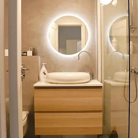 Inception I Timpuri Noi Apartman